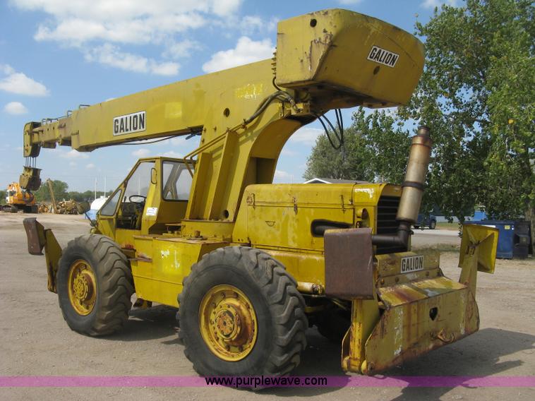 image for item E7900 1984 Galion 125 crane