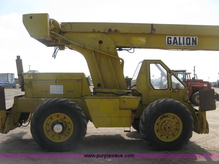 image for item E7900 1984 Galion 125 crane