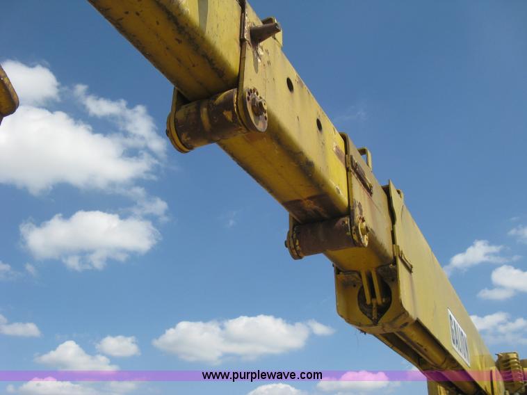 image for item E7900 1984 Galion 125 crane