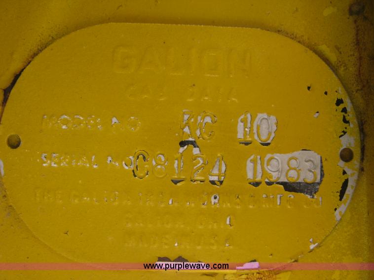 image for item E7900 1984 Galion 125 crane