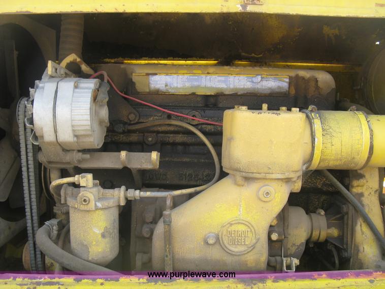 image for item E7900 1984 Galion 125 crane