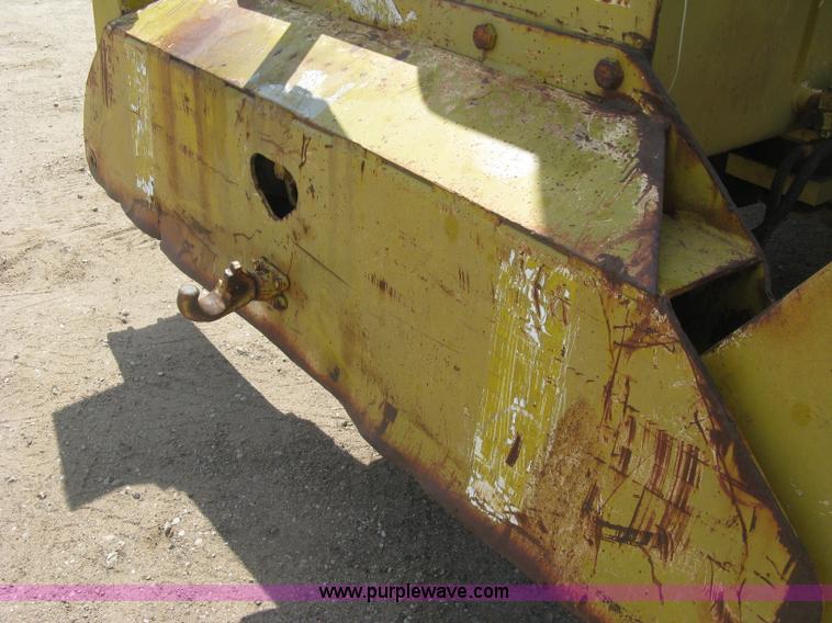 image for item E7900 1984 Galion 125 crane