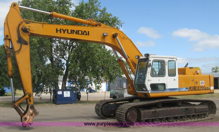 image for item E7901 1994 Hyundai Robex 290LC excavator