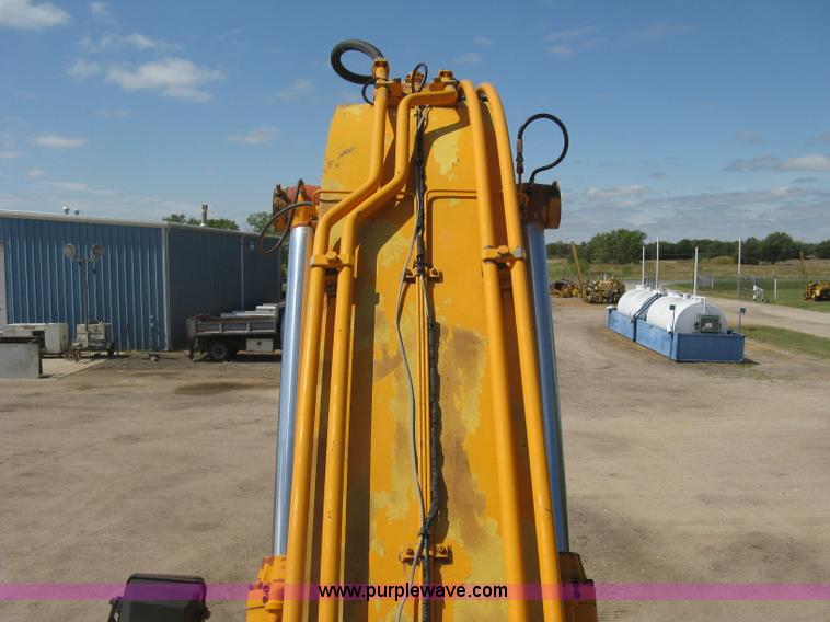 image for item E7901 1994 Hyundai Robex 290LC excavator