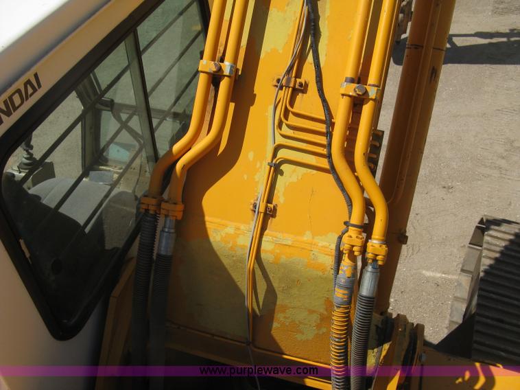 image for item E7901 1994 Hyundai Robex 290LC excavator