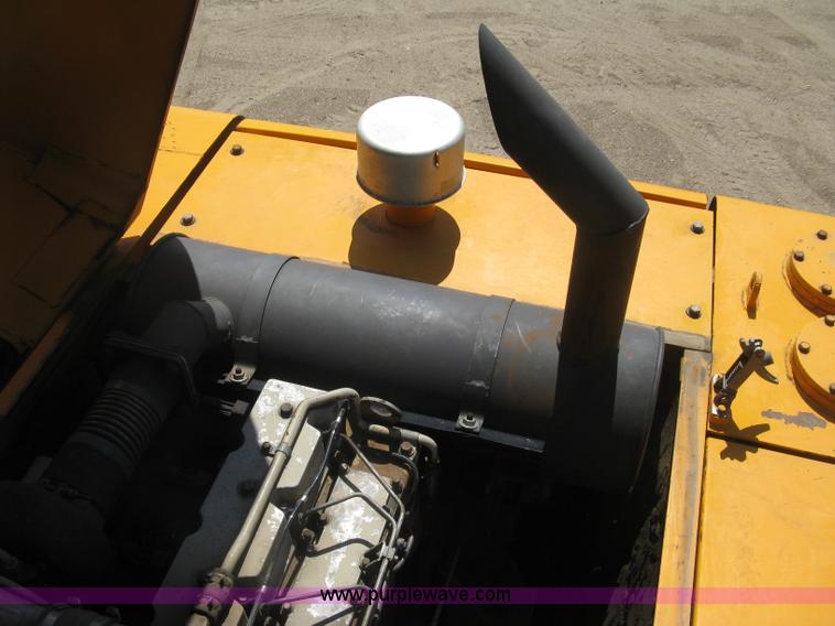 image for item E7901 1994 Hyundai Robex 290LC excavator