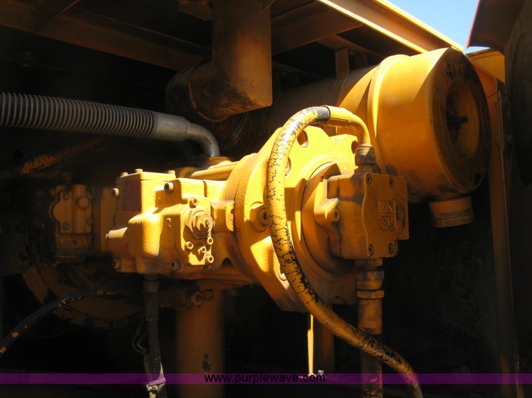 image for item E7901 1994 Hyundai Robex 290LC excavator