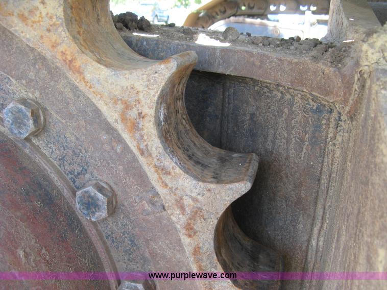 image for item E7901 1994 Hyundai Robex 290LC excavator