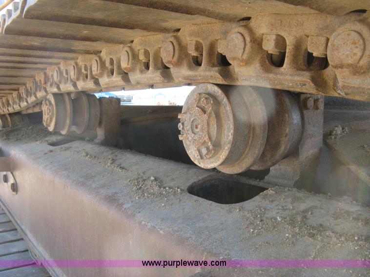 image for item E7901 1994 Hyundai Robex 290LC excavator