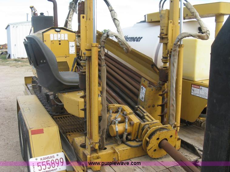 image for item E7903 1996 Vermeer D7X11A Navigator directional drill