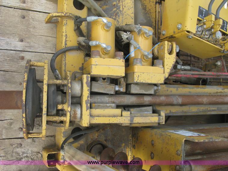 image for item E7903 1996 Vermeer D7X11A Navigator directional drill