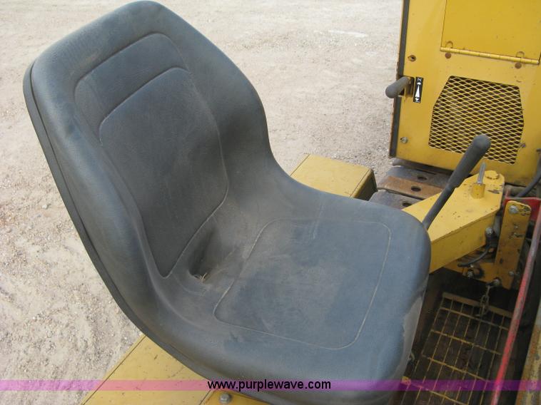 image for item E7903 1996 Vermeer D7X11A Navigator directional drill