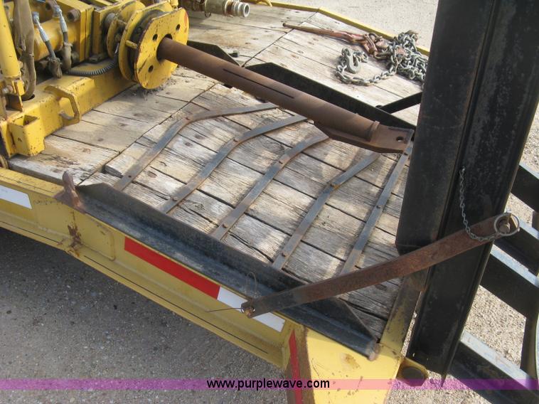 image for item E7903 1996 Vermeer D7X11A Navigator directional drill