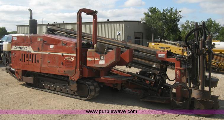 image for item E7904 2000 Ditch Witch JT4020 directional drill