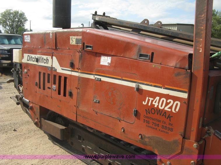 image for item E7904 2000 Ditch Witch JT4020 directional drill