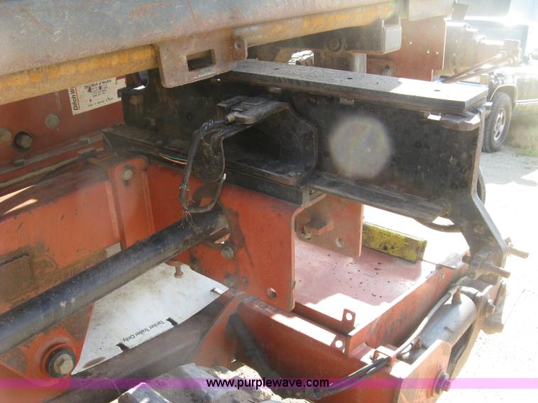 image for item E7904 2000 Ditch Witch JT4020 directional drill