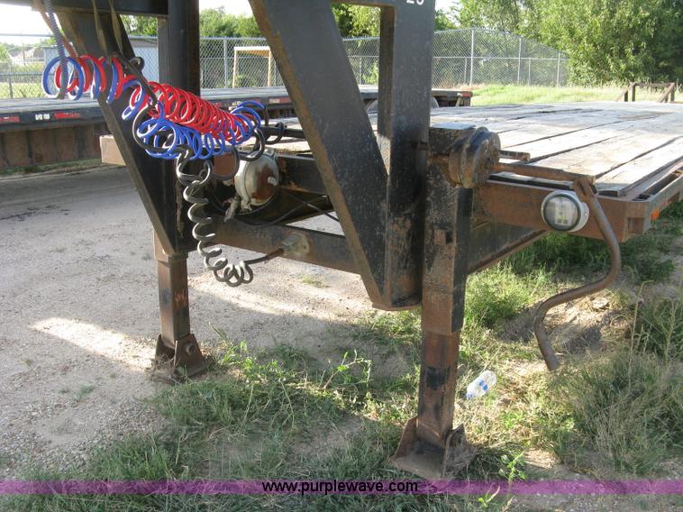 image for item E7910 1998 Overbilt flatbed trailer