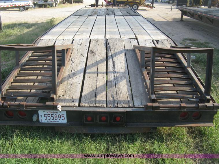 image for item E7910 1998 Overbilt flatbed trailer