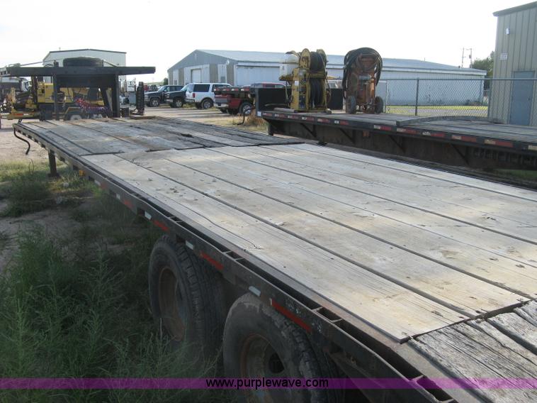 image for item E7910 1998 Overbilt flatbed trailer