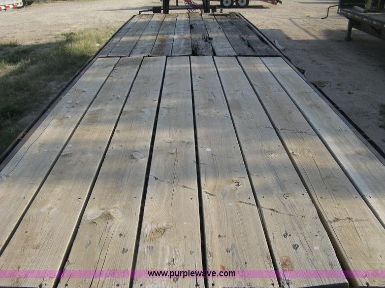 image for item E7910 1998 Overbilt flatbed trailer