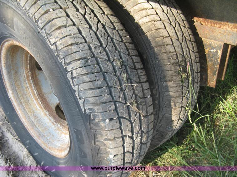 image for item E7910 1998 Overbilt flatbed trailer