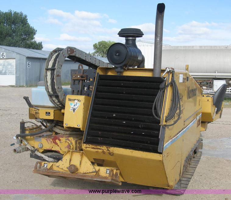 image for item E7912 1995 Vermeer D24X40A directional drill