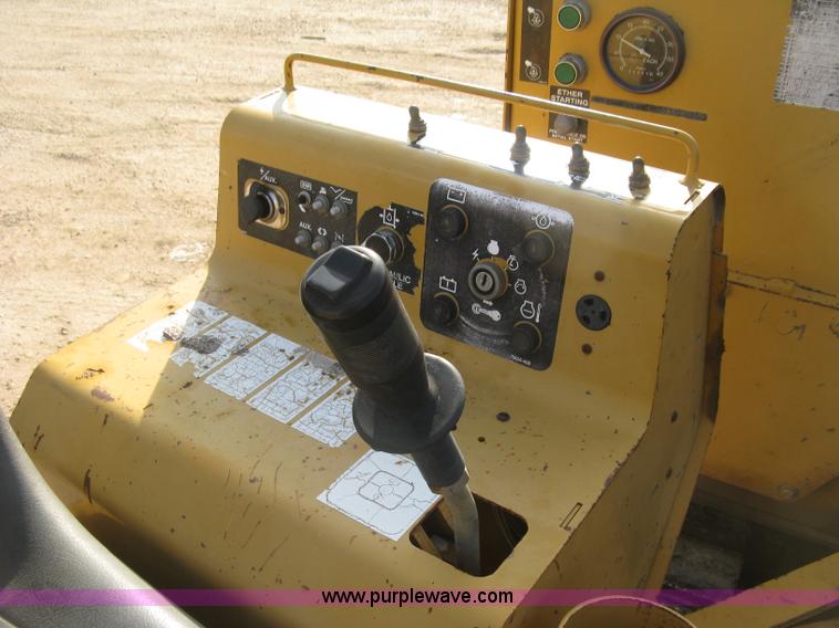 image for item E7912 1995 Vermeer D24X40A directional drill