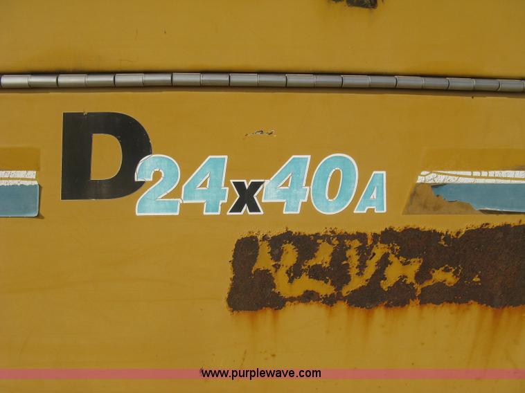 image for item E7912 1995 Vermeer D24X40A directional drill