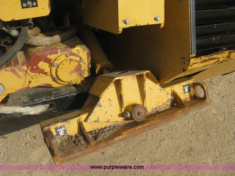 image for item E7912 1995 Vermeer D24X40A directional drill