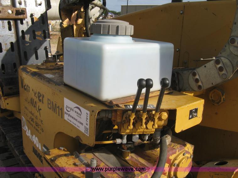 image for item E7912 1995 Vermeer D24X40A directional drill