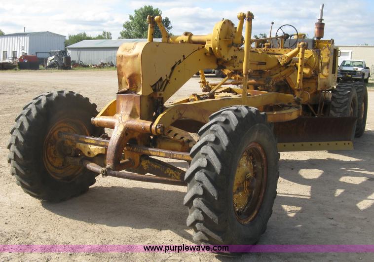 image for item E7915 1963 Caterpillar 12E rigid frame motor grader