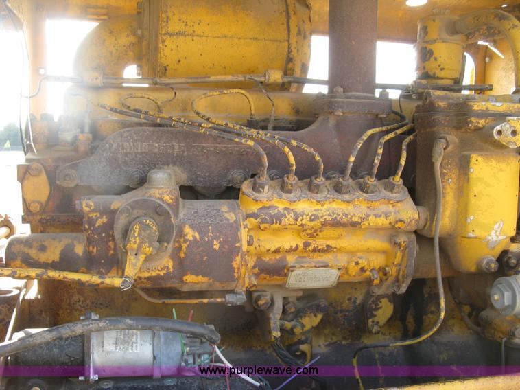 image for item E7915 1963 Caterpillar 12E rigid frame motor grader