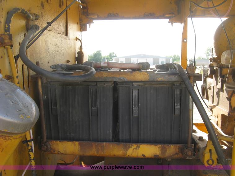 image for item E7915 1963 Caterpillar 12E rigid frame motor grader