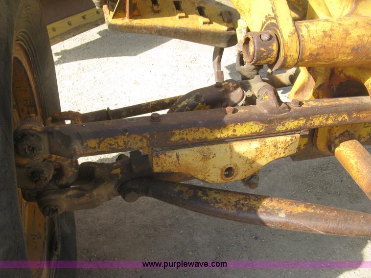 image for item E7915 1963 Caterpillar 12E rigid frame motor grader