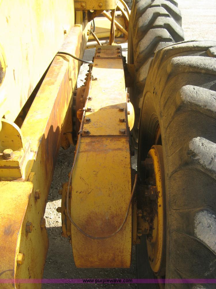 image for item E7915 1963 Caterpillar 12E rigid frame motor grader
