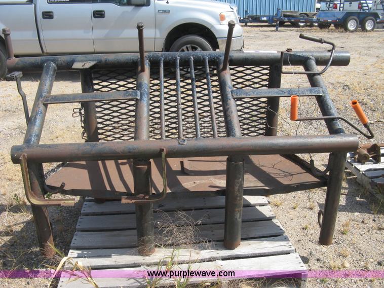 image for item E7961 Assorted automotive parts