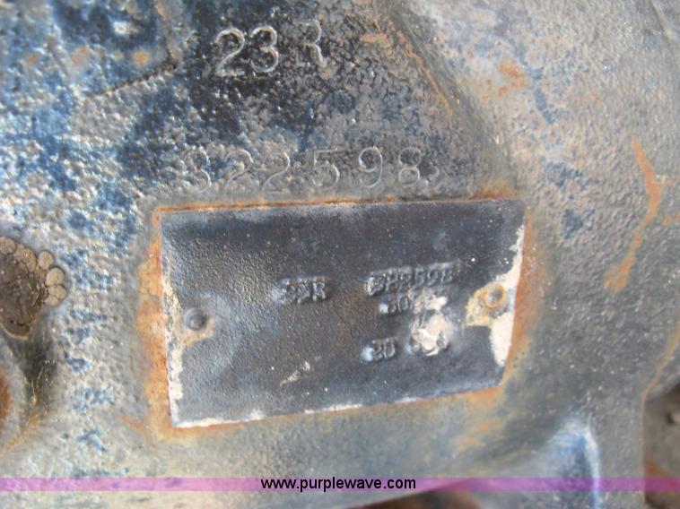 image for item E7961 Assorted automotive parts