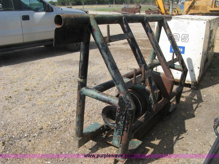 image for item E7962 Assorted automotive parts