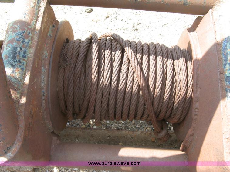 image for item E7962 Assorted automotive parts