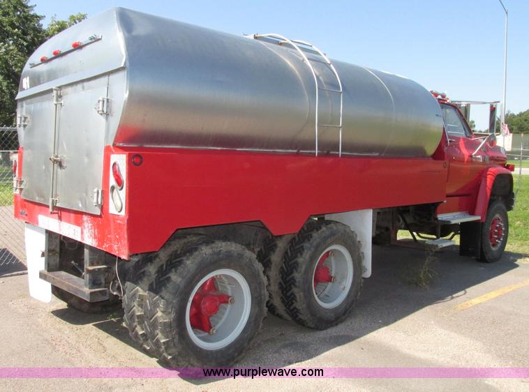 image for item F7211 1976 Chevrolet C65 Custom Deluxe water truck