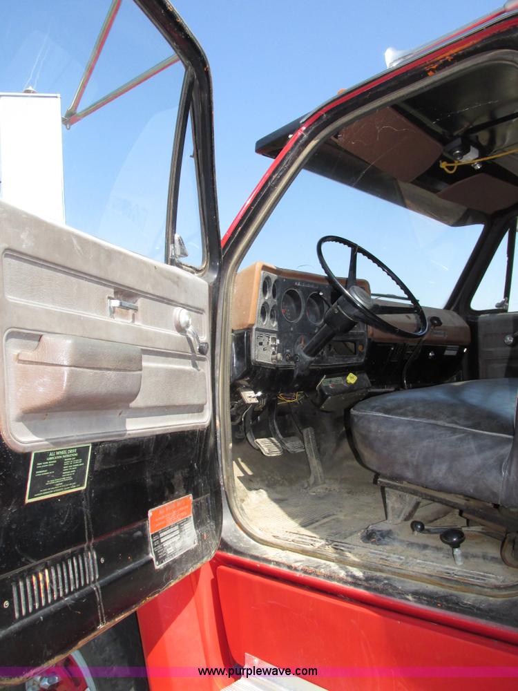 image for item F7211 1976 Chevrolet C65 Custom Deluxe water truck