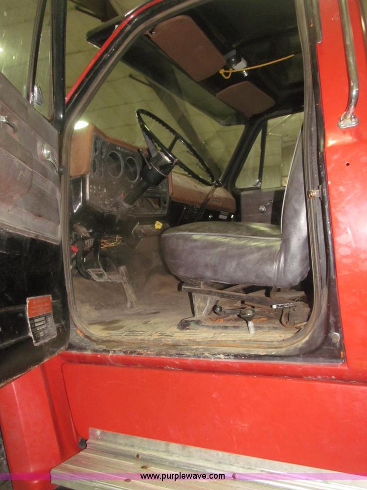 image for item F7211 1976 Chevrolet C65 Custom Deluxe water truck