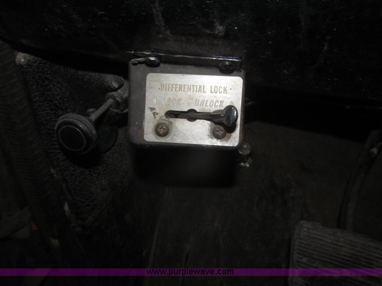 image for item F7211 1976 Chevrolet C65 Custom Deluxe water truck