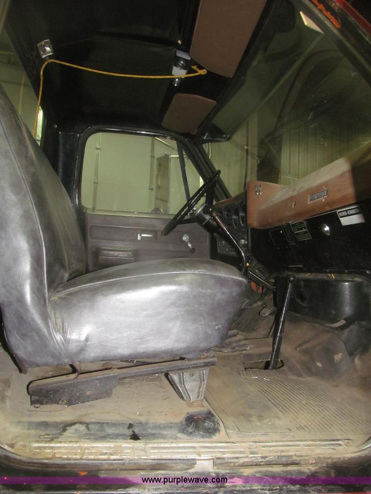 image for item F7211 1976 Chevrolet C65 Custom Deluxe water truck