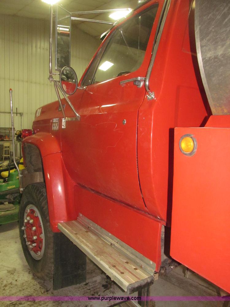 image for item F7211 1976 Chevrolet C65 Custom Deluxe water truck