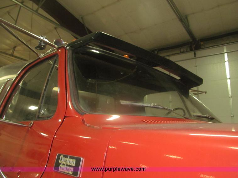 image for item F7211 1976 Chevrolet C65 Custom Deluxe water truck