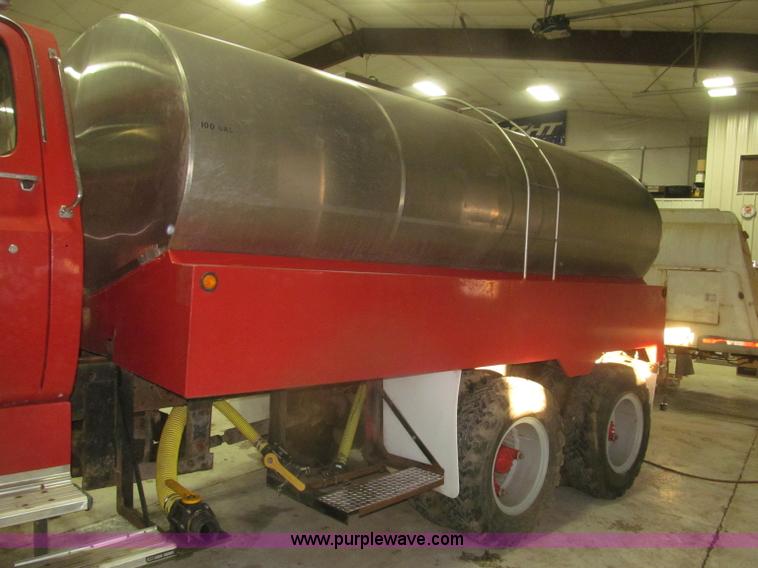 image for item F7211 1976 Chevrolet C65 Custom Deluxe water truck