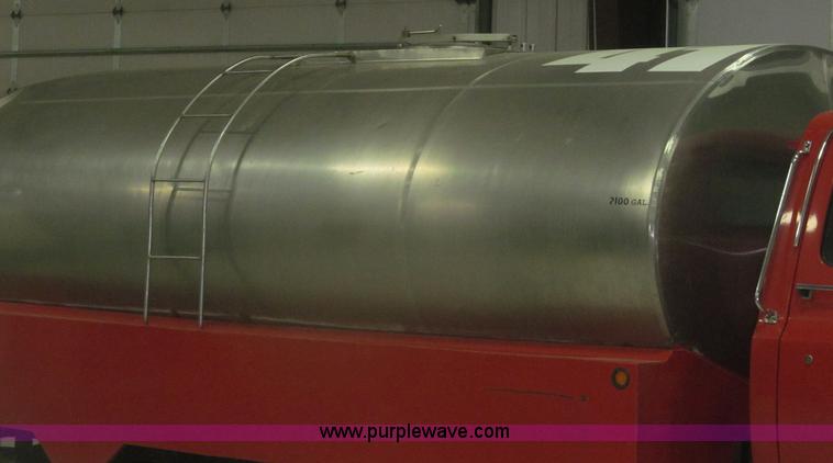 image for item F7211 1976 Chevrolet C65 Custom Deluxe water truck