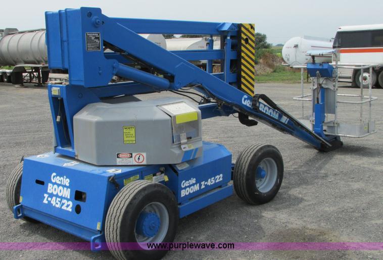 image for item G9100 1994 Genie Z-45/22 boom lift