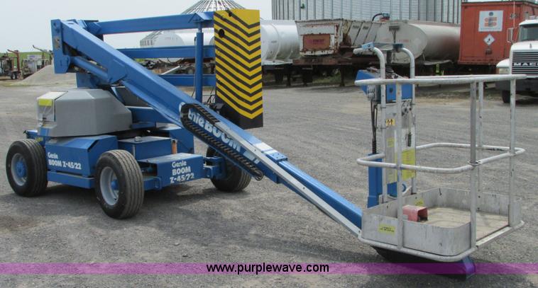 image for item G9100 1994 Genie Z-45/22 boom lift
